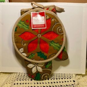 🎁 NWT holiday time pot holder and oven mitt set in tan, red, and green